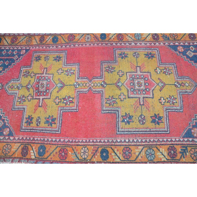 1960s Turkish Faded Area Rug - 4′4″ × 8′4″ For Sale - Image 5 of 6