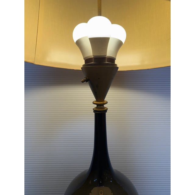 Mid-Century Modern Mid 20th Century Glass Table Lamp For Sale - Image 3 of 12