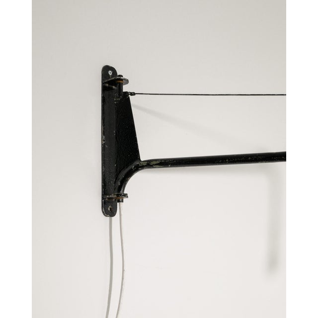 Mid-Century Modern Mid-Century Modern French Black Metal Jib Potence Wall Lamp by Jean Prouvé, 1950s For Sale - Image 3 of 7