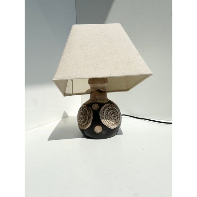 Mid-Century Modern Vintage Ceramic Table Lamp with Circular Decoration and Swivel Lampshade, Germany, 1960s For Sale - Image 3 of 18