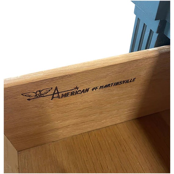 1960s Hunter Satin 3 Door 2 Drawer American of Martinsville Vintage Buffet For Sale In Chicago - Image 6 of 6