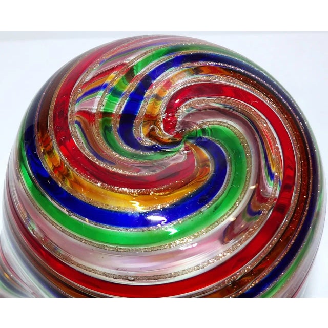 1980s MCM Murano Campanella Italy Art Glass Spiral Swirl Filigrana Fazzoletto 4 3/4" Vase For Sale - Image 6 of 6