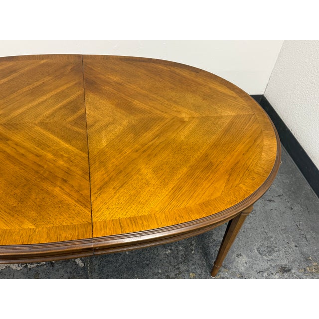 Mid 20th Century Drexel Esperanto Extension Dining Table, Mid 20th Century. For Sale - Image 5 of 12