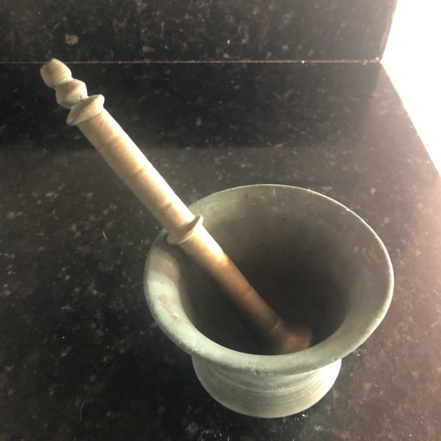 CORRECTION TO SHIPPING TIME, THIS IS SELLER SHIPPING, ARRIVAL TIME IS 4-10 DAYS FROM PURCHASE DATE. Antique mortar and...