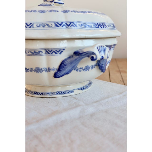 Large Vintage Earthenware Tureen from Gien, 1970s For Sale - Image 3 of 10