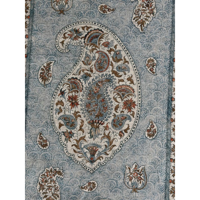 Traditional G P & J Baker Coromandel Blue/Sand Linen Fabric 4 1/2 Yards For Sale - Image 3 of 6