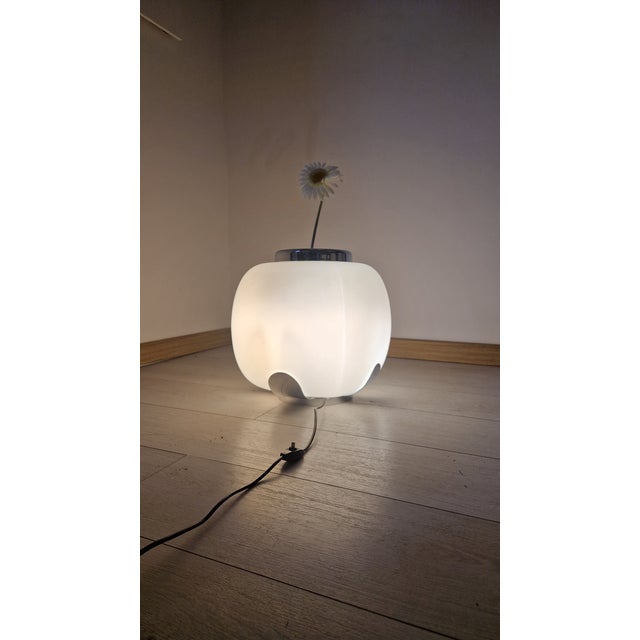 Vintage Flower Holder Table Lamp in Chrome and Opal Glass from Tronconi, 1960s For Sale - Image 11 of 13
