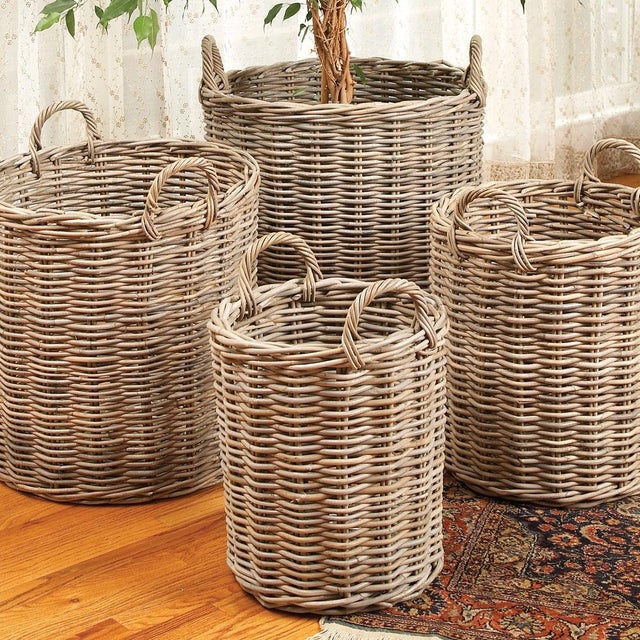 Party of four, right this way. This set of 4 baskets in dove gray are made with family in mind. Perfect for sorting...