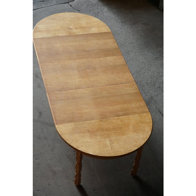Mid-Century Modern Round Oak Dining Table with Three Extensions, 1960s For Sale - Image 6 of 18