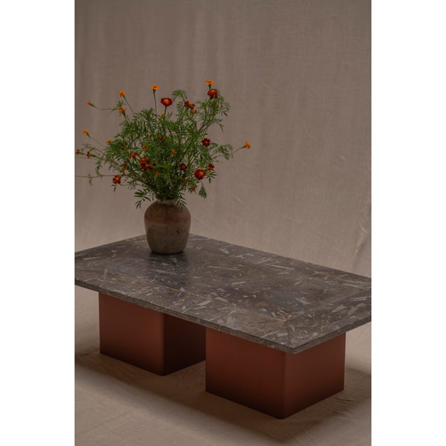 1970s Coffee Table in Fossil Marble and Orange Lacquer, 1970s For Sale - Image 5 of 16
