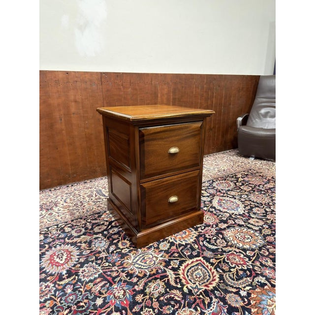 English Chest of Drawers in Mahogany For Sale - Image 9 of 9