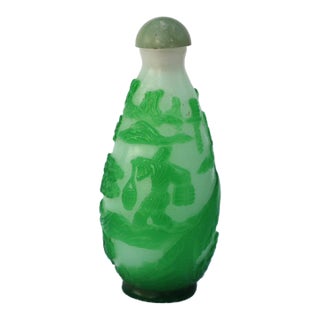 Lime Green Glass Overlay Chinese Snuff Bottle With Stopper 3" For Sale