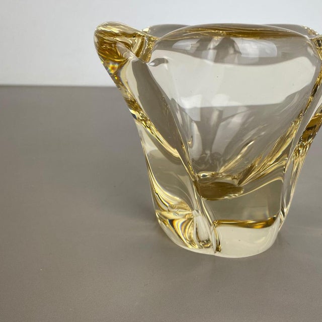 Large Crystal Glass Centerpiece Shell Bowl from Daum Nancy, France, 1970s For Sale - Image 6 of 18