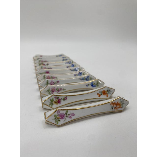 Porcelain Knife Rest with Flowers and Gold Rim from Meissen, Germany, 1900s For Sale - Image 12 of 12