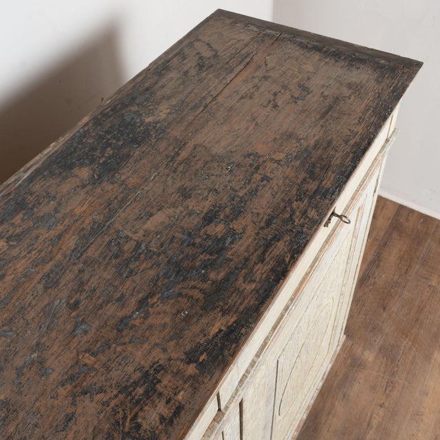 Early 19th Century Original Painted Swedish Tall Pine Sideboard For Sale - Image 6 of 15