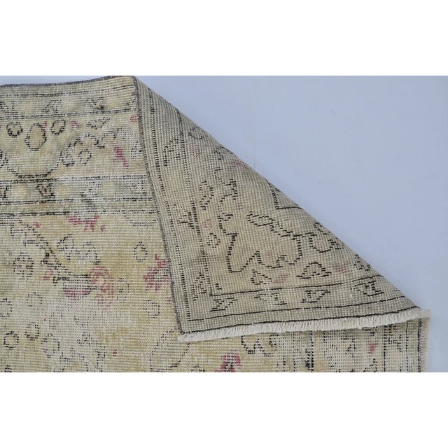 1950s 1950s Oushak Handknotted Floral Rug For Sale - Image 5 of 10