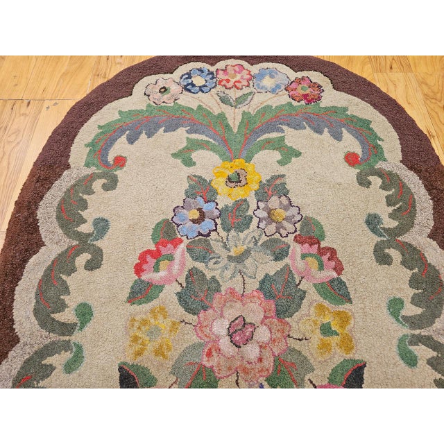 Vintage American Hand Hooked Rug, Wool & Cotton, Floral Pattern, Folk Art Tapestry, 3x5 For Sale - Image 10 of 15