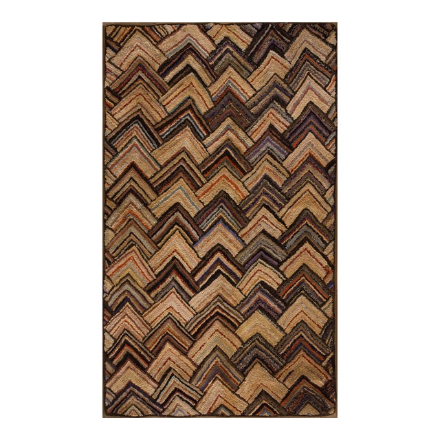 1920s Multi Brown Zig Zag Folk Art Antique American Hooked Rug 2' 7'' X 4' 6'' Handwoven Wool Carpet For Sale