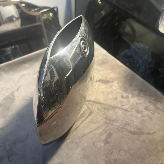 Lino Sabattini A Rare 1980s Minimalist Silver Plated Vase by Lino Sabattini For Sale - Image 4 of 11