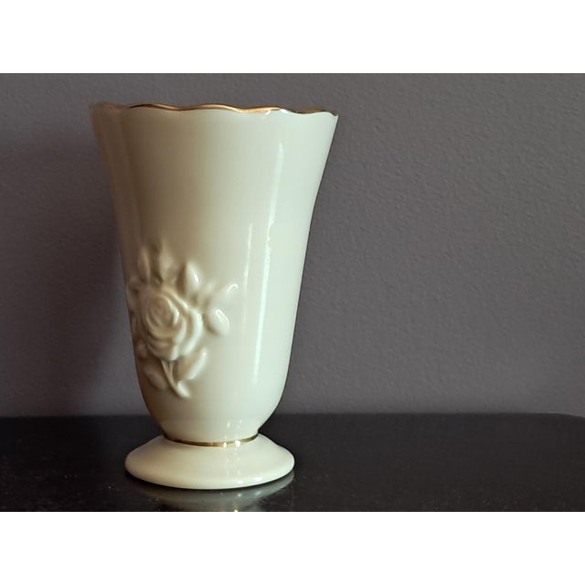 Lenox 1950s Lenox Sculptured Rose Giftware Rosebud Collection Vase For Sale - Image 4 of 11