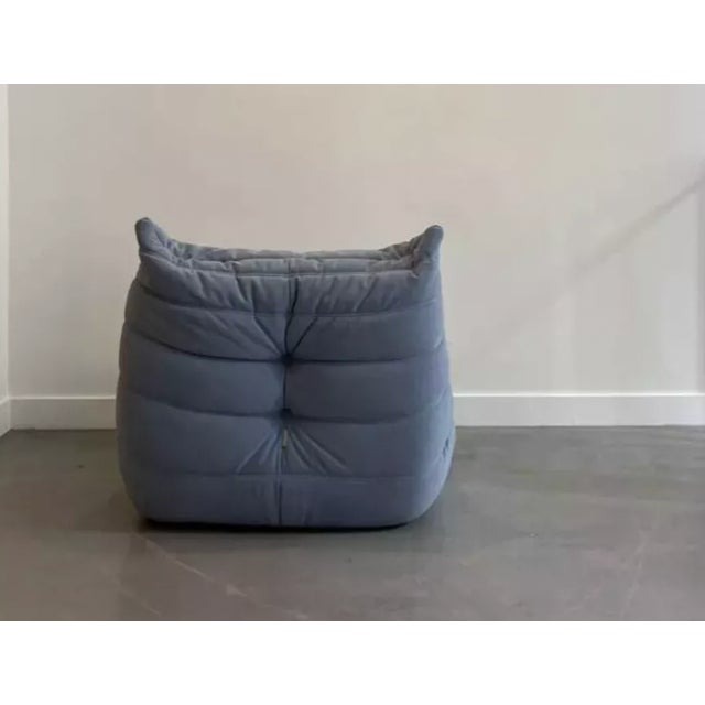 Mid-Century Modern Blue Togo Lounge Chair by Michel Ducaroy for Ligne Roset, 1973 For Sale - Image 3 of 11