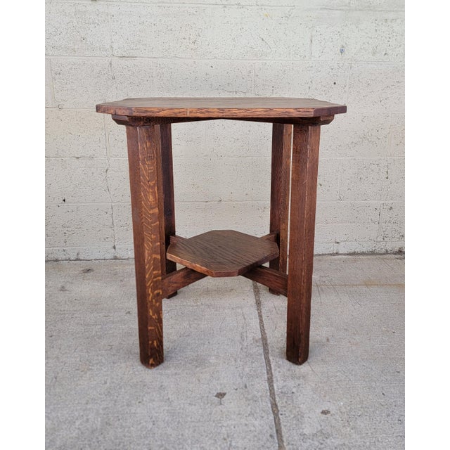 Mission / Arts & Crafts L&jg Stickley Oak Clip-Corner Lamp Table Circa. 1910. For Sale - Image 10 of 14