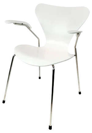 White Model 3207 Chair with Armrests by Arne Jacobsen and Fritz Hansen