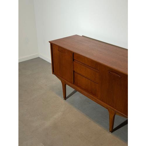 Vintage Sideboard in Teak from Jentique For Sale - Image 5 of 9
