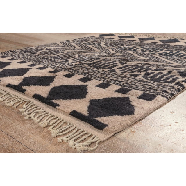 Tan Contemporary Beni Mrirt Moroccan Rug, 07'03 X 08'08 For Sale - Image 8 of 10