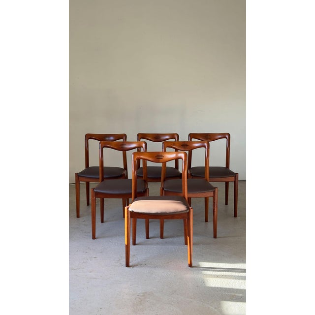 Teak Dining Chairs with Rosewood Joint Detail attributed to H.W. Klein for Bramin, 1960s, Set of 6 For Sale - Image 12 of 18