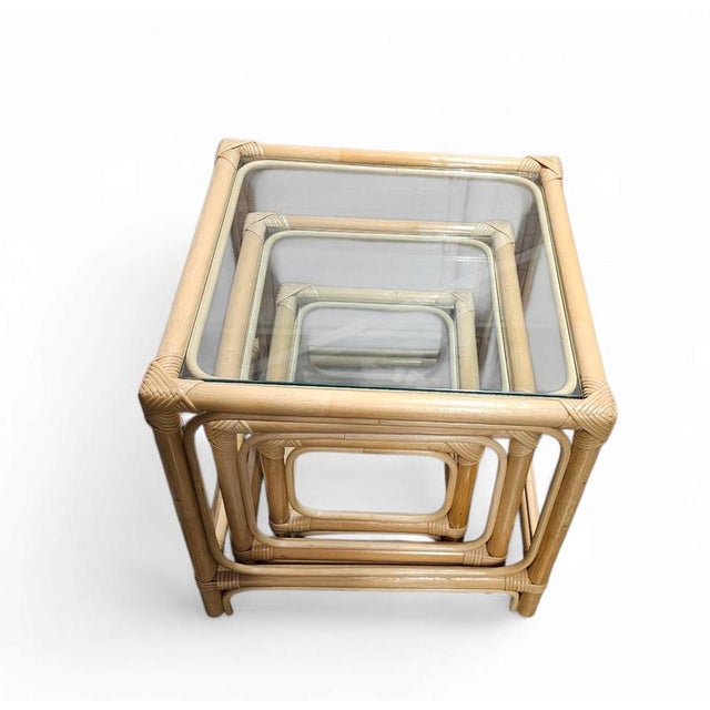 Bamboo Nesting Side Tables with Clear Glass Tops, 1970s, Set of 3 For Sale - Image 3 of 12