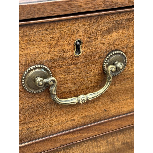 Georgian Mahogany Chest of Drawers with Brass Handles For Sale - Image 3 of 18