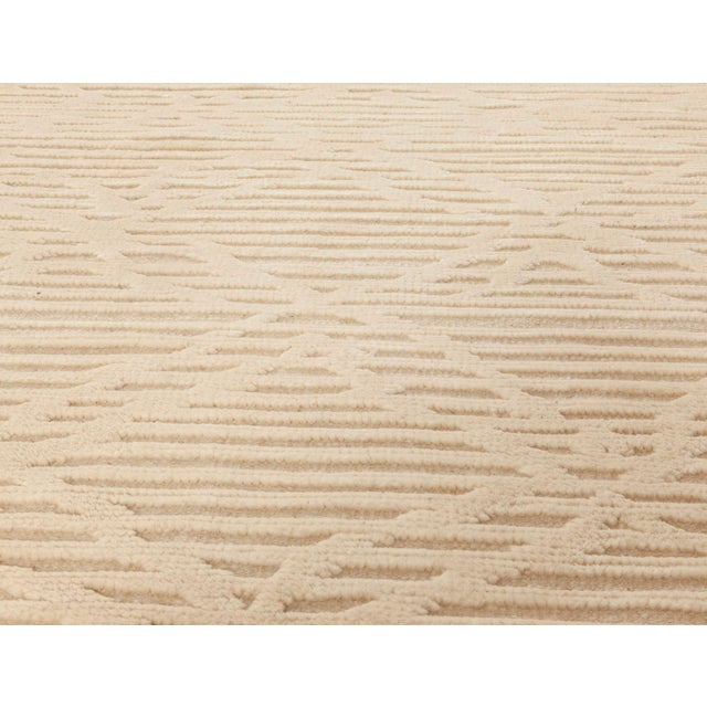 Modern Beige High-low Knotted Wool Rug by Doris Leslie Blau Size : 12'2" × 12'1" (370 × 368 cm). Contemporary are among...