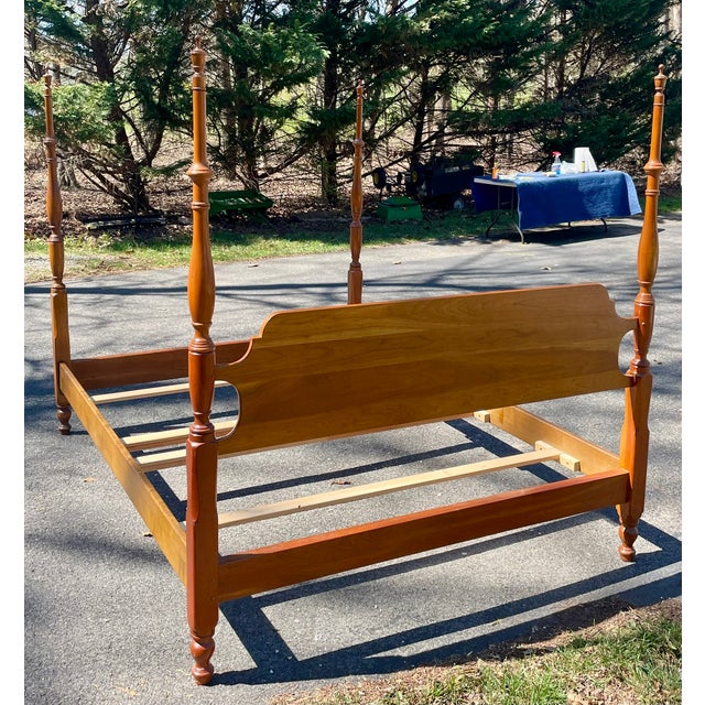 Late 20th Century Late 20th Century L & J. G. Stickley Cherry Four Poster Queen Bed For Sale - Image 5 of 15