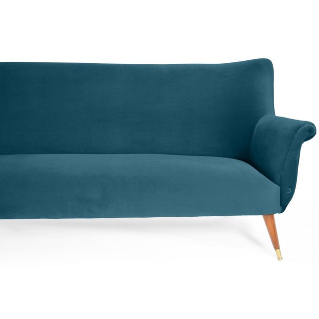 Wood German Velvet Three-Seater Sofa in Dark Ocean Blue Velvet, 1960s For Sale - Image 7 of 8