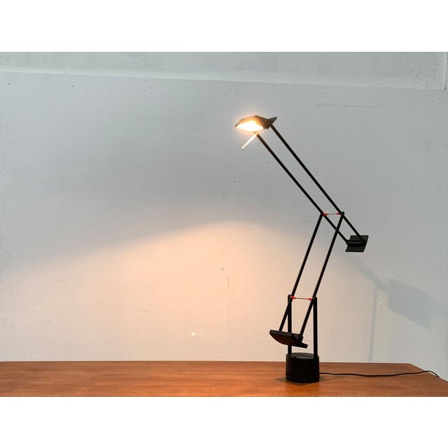 Italian Postmodern Tizio Table Lamp by Richard Sapper for Artemide, 1970s For Sale - Image 15 of 18