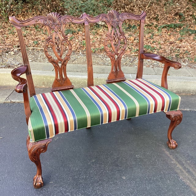 Chippendale 1990s Hickory Chair "Mount Vernon" Chippendale Style Carved Mahogany Settee For Sale - Image 3 of 8