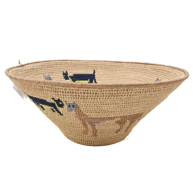 Early 20th Century Early 20th Century Sisal Handwoven Beige Animal Basket Eswatini 12inch For Sale - Image 5 of 7