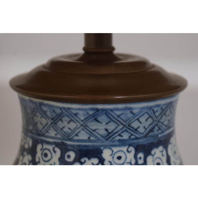 Vintage Chinese Willow Blue & White Porcelain Vase Lamp For Sale In Philadelphia - Image 6 of 13
