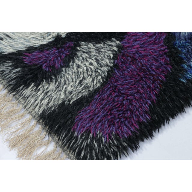 1960s Vintage Swedish Rya Rug With Violet and Blue Abstract Pattern - Rug & Kilim For Sale - Image 5 of 8