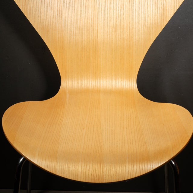 Mid-Century Modern Fritz Hansen Series 7 Chair-Ash For Sale - Image 3 of 8