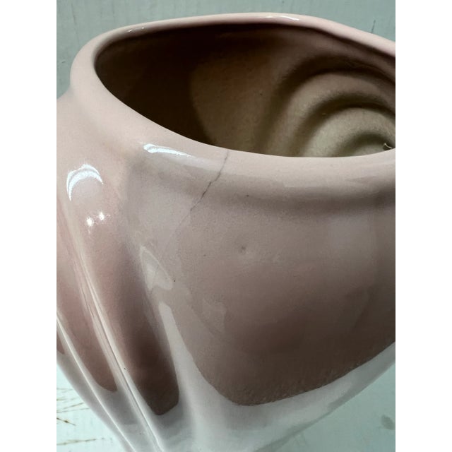 Vintage Harris Postmodern Large Ribed Pink Ceramic Vase 1980s Deco Drape Ribbed Accent For Sale In Palm Springs - Image 6 of 7
