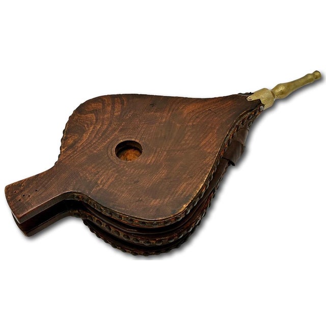 Outstanding Large 1890s Antique Hand Made English Yew Wood & Brass "Double Lung" Fireplace Bellows - 24 Inches Long For Sale - Image 18 of 18