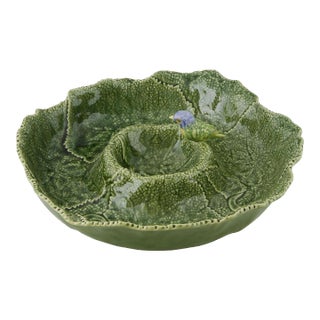 Bordallo Pinheiro Cineraria Leaf Chip & Dip Platter with Bird For Sale