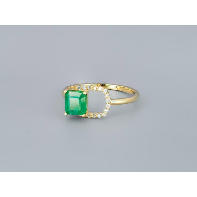 Octagon Emerald 14k Gold Ring For Sale - Image 6 of 10