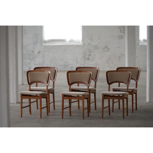 Mid-Century Danish Dining Chairs in Oak, Teak and Mohair, 1960s, Set of 6 For Sale - Image 9 of 18