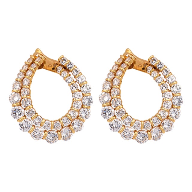 1980s Pair of Boucheron Paris 12.40 Carat Diamond 18k Yellow Gold Hoop Earrings For Sale