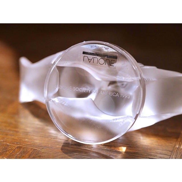 Lalique Crystal Double Dove Sculpture, Lalique Society of America 1993 For Sale - Image 11 of 11