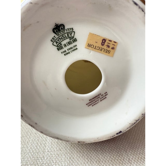 Late 20th Century Vintage Aynsley Pembroke Bone China Table Lamp With Gilt Accents For Sale - Image 5 of 5
