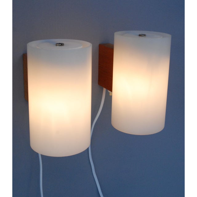 Luxus Model 720 Wall Lights by Uno & Östen Kristiansson for Luxus, Sweden, 1960s, Set of 2 For Sale - Image 4 of 12